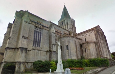Abbaye de Saint-Amant-de-Boixe
