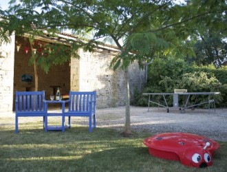 Indoor & outdooor play area.
