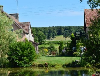 La Chatouillette Gite and Lake is surrounded by forest and fields an area of natural outstanding beauty.