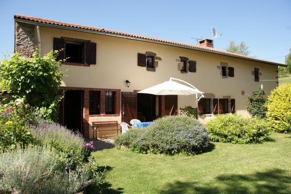 Les Hirondelles, Chabanol Self Catering