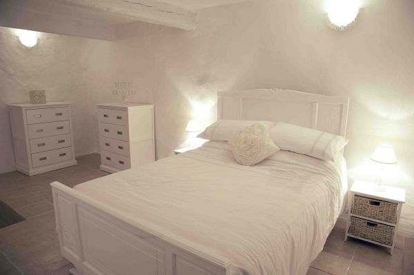 Maison Lentilla, Sleeps 4 Self Catering in France