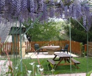 Springtime at Le Parede