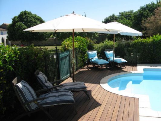 Le Cognassier Self Catering in France