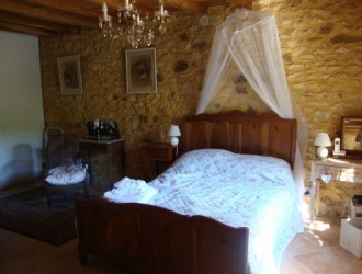 Bedroom 5 with double bed (situated on the ground floor)