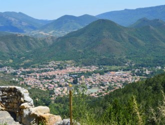 Quillan from the Col de Portel above, surrounded bymountains and endless walks