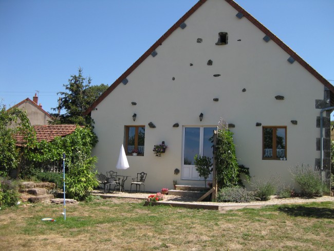 Les Volets Verts Self Catering in France